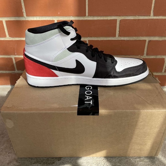 michael jordan red and white shoes